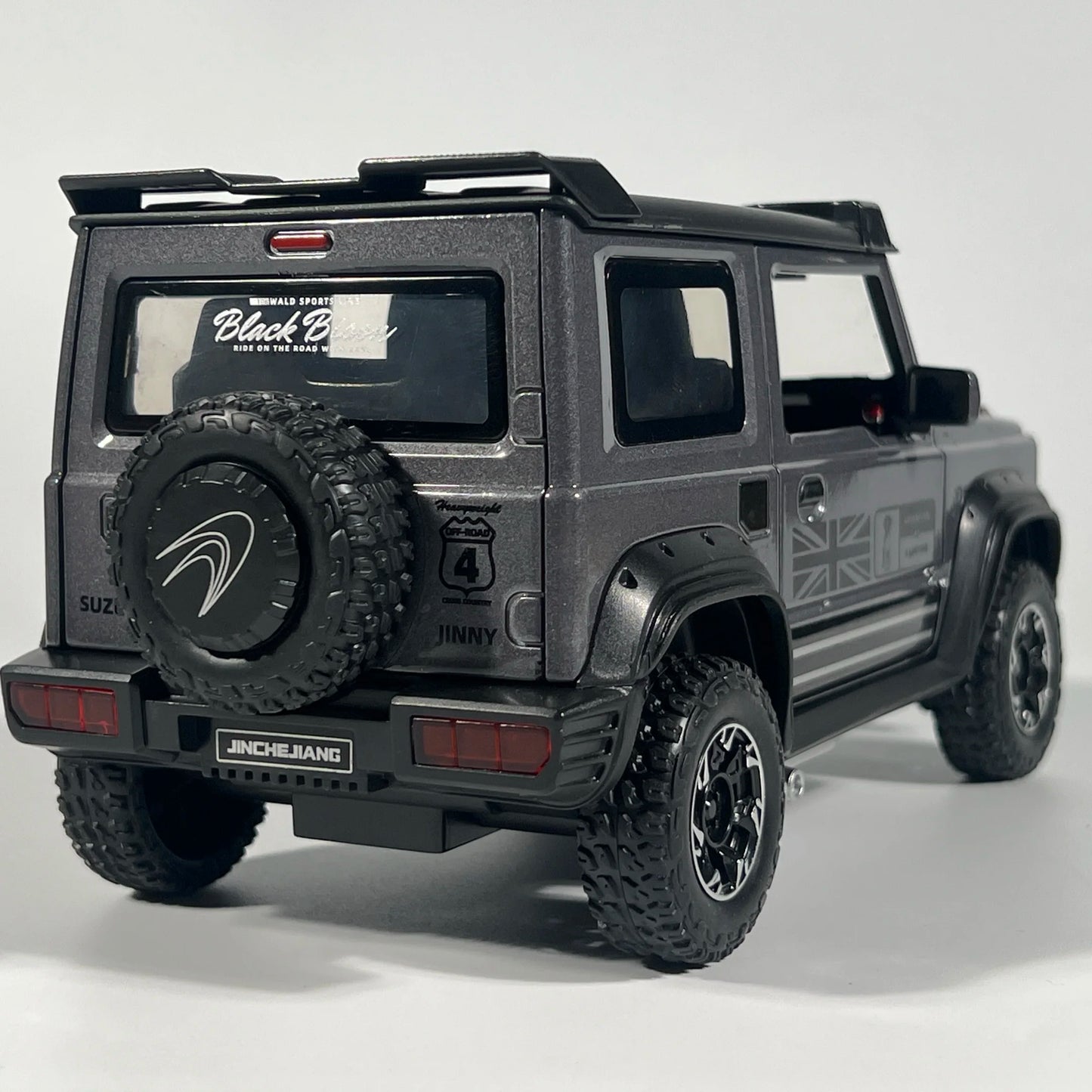 1:18 SUZUKI Jimny