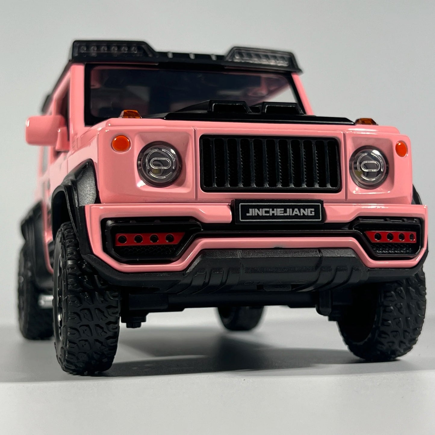 1:18 SUZUKI Jimny
